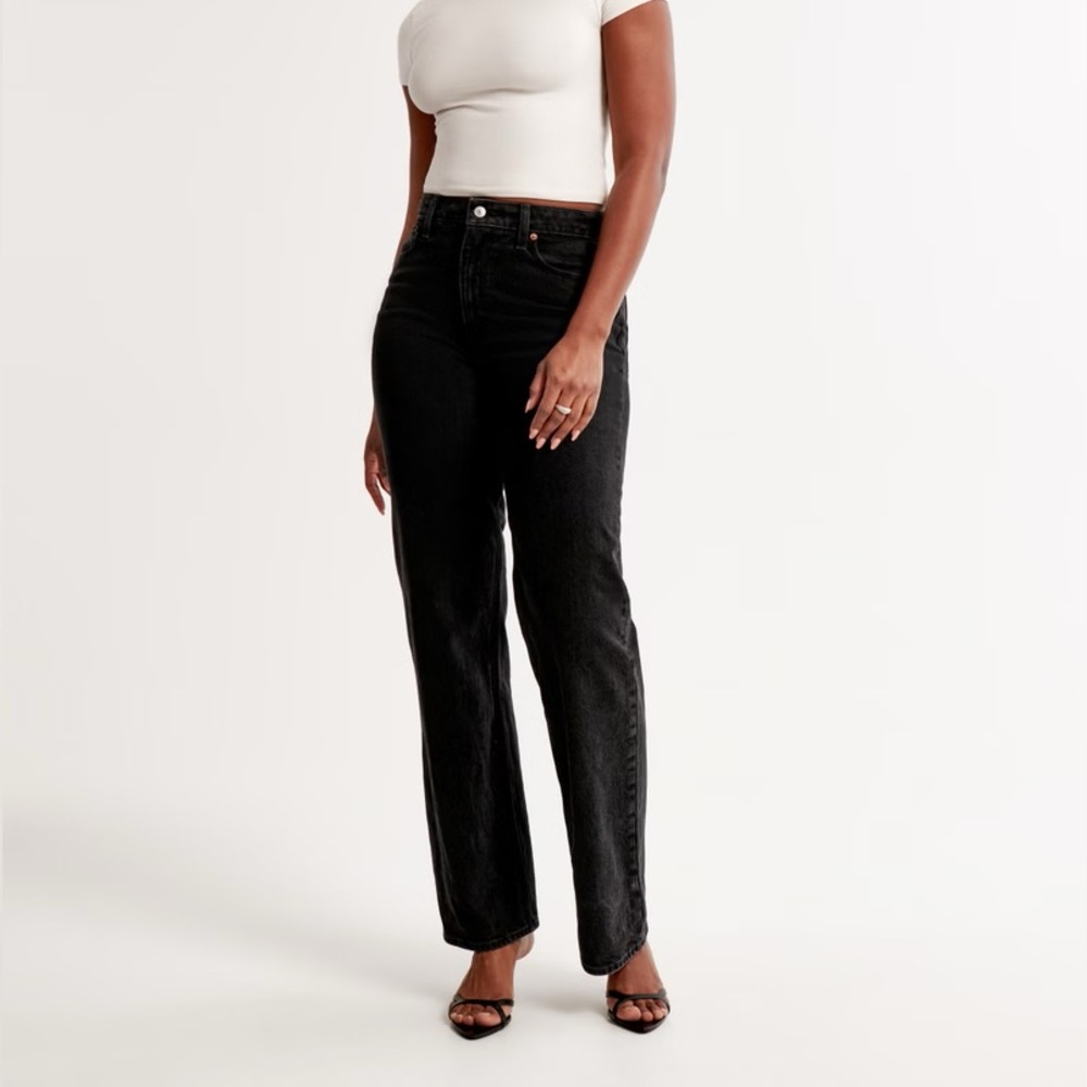 Abercrombie and Fitch Curve Love High Rise 90s Relaxed Jean in Black